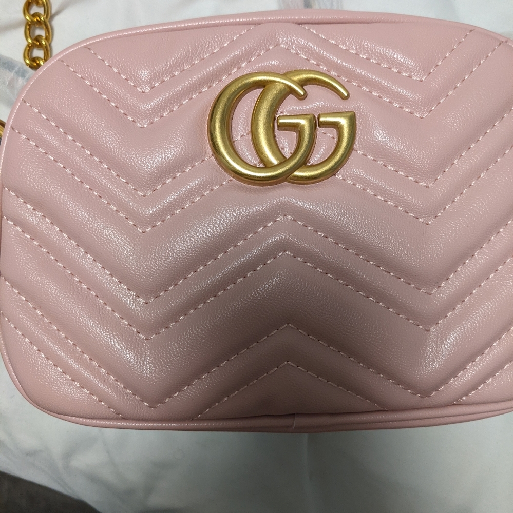 Gucci purse Not Authentic